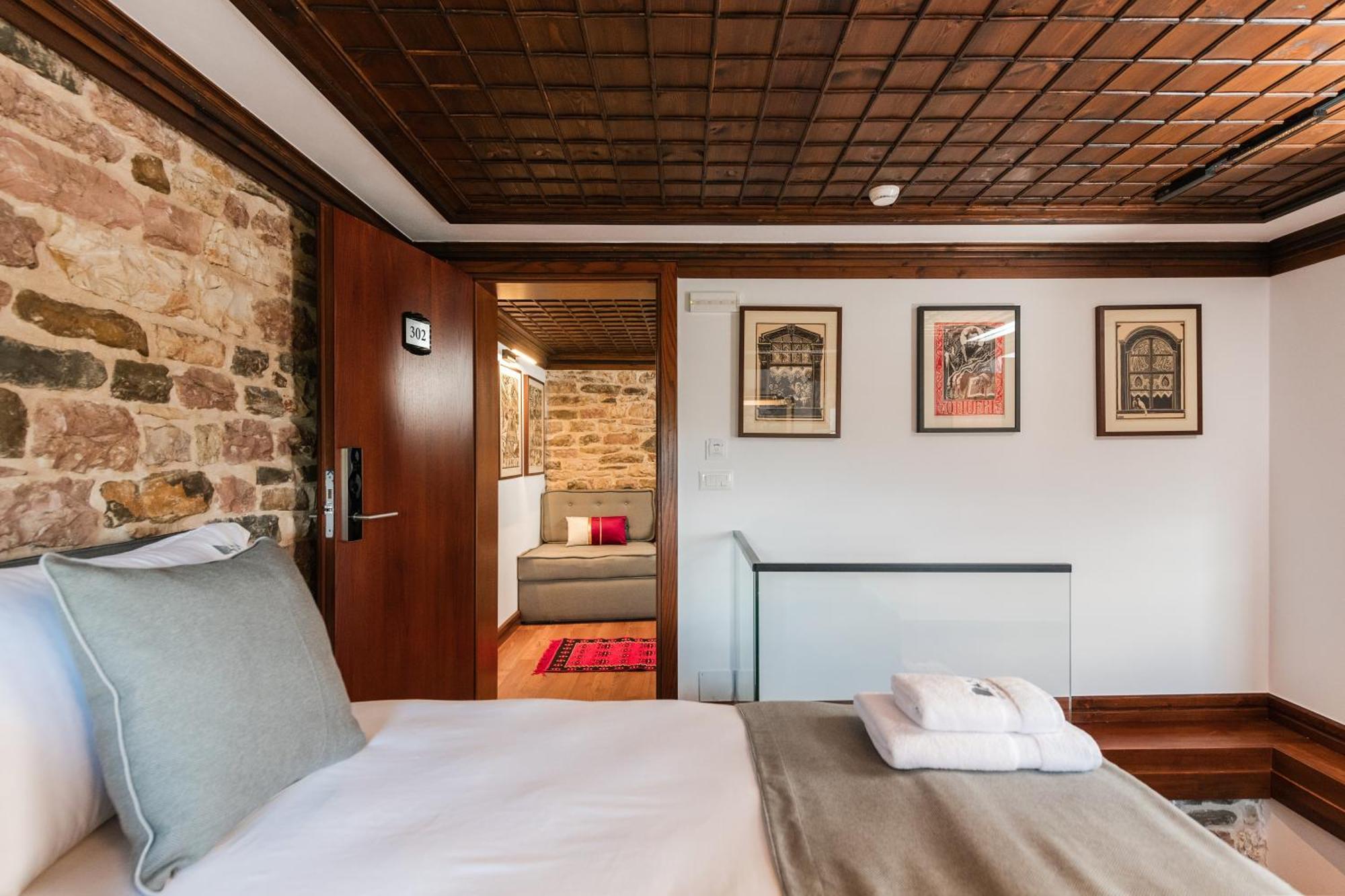 Dam Stone Boutique Hotel Gjirokaster Exterior photo