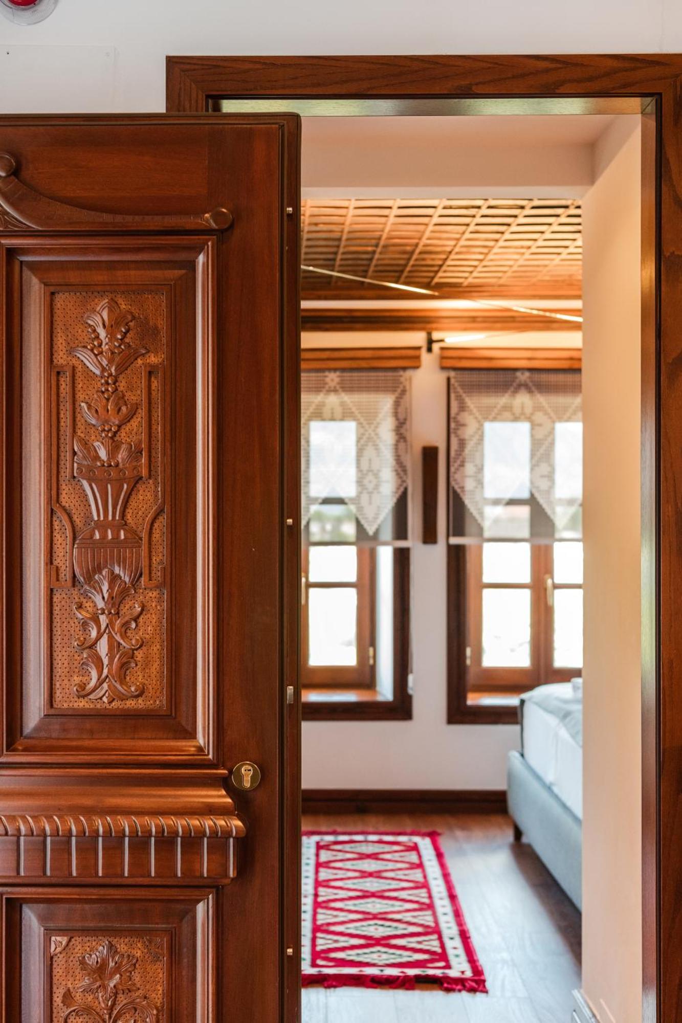 Dam Stone Boutique Hotel Gjirokaster Exterior photo