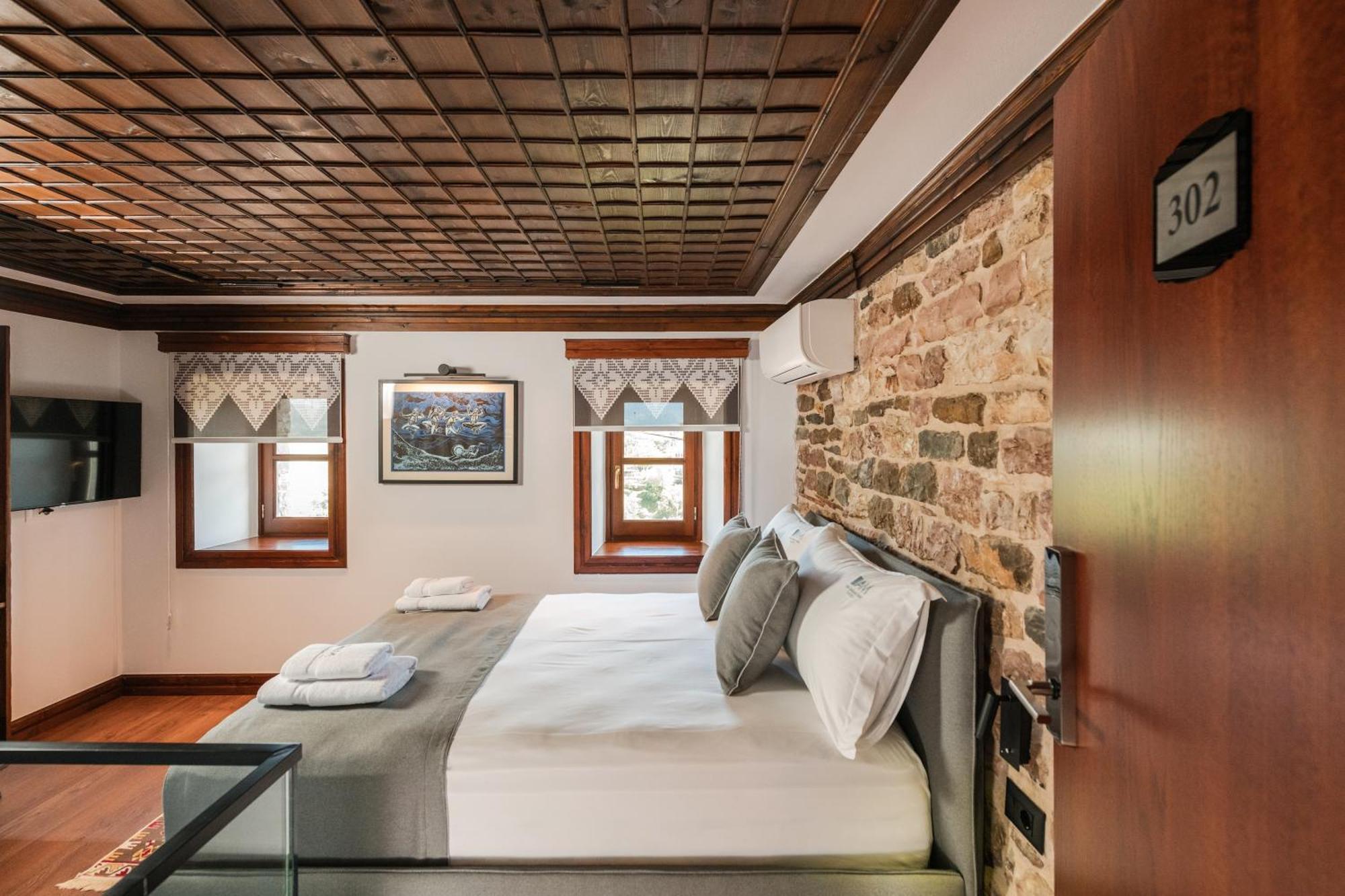 Dam Stone Boutique Hotel Gjirokaster Exterior photo